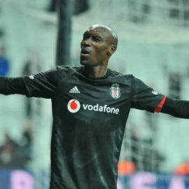 Beşiktaş yönetiminin teklifi Atiba’yı şaşırttı